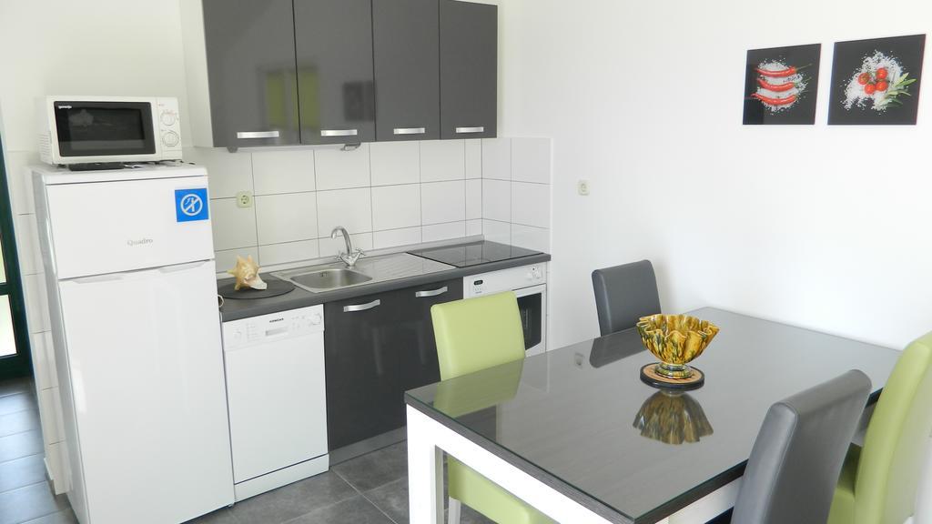 Apartmani Marinovic Подгора Экстерьер фото