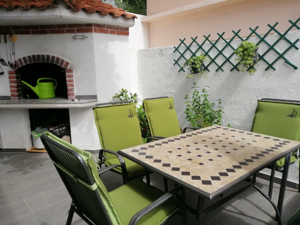 Apartmani Marinovic Подгора Экстерьер фото